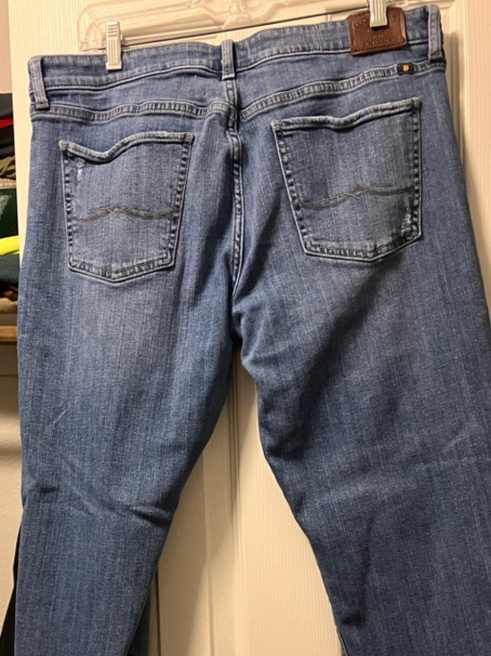 Lucky Brand Women's Straight Jeans in Light Blue Wash - Picture 10 of 10